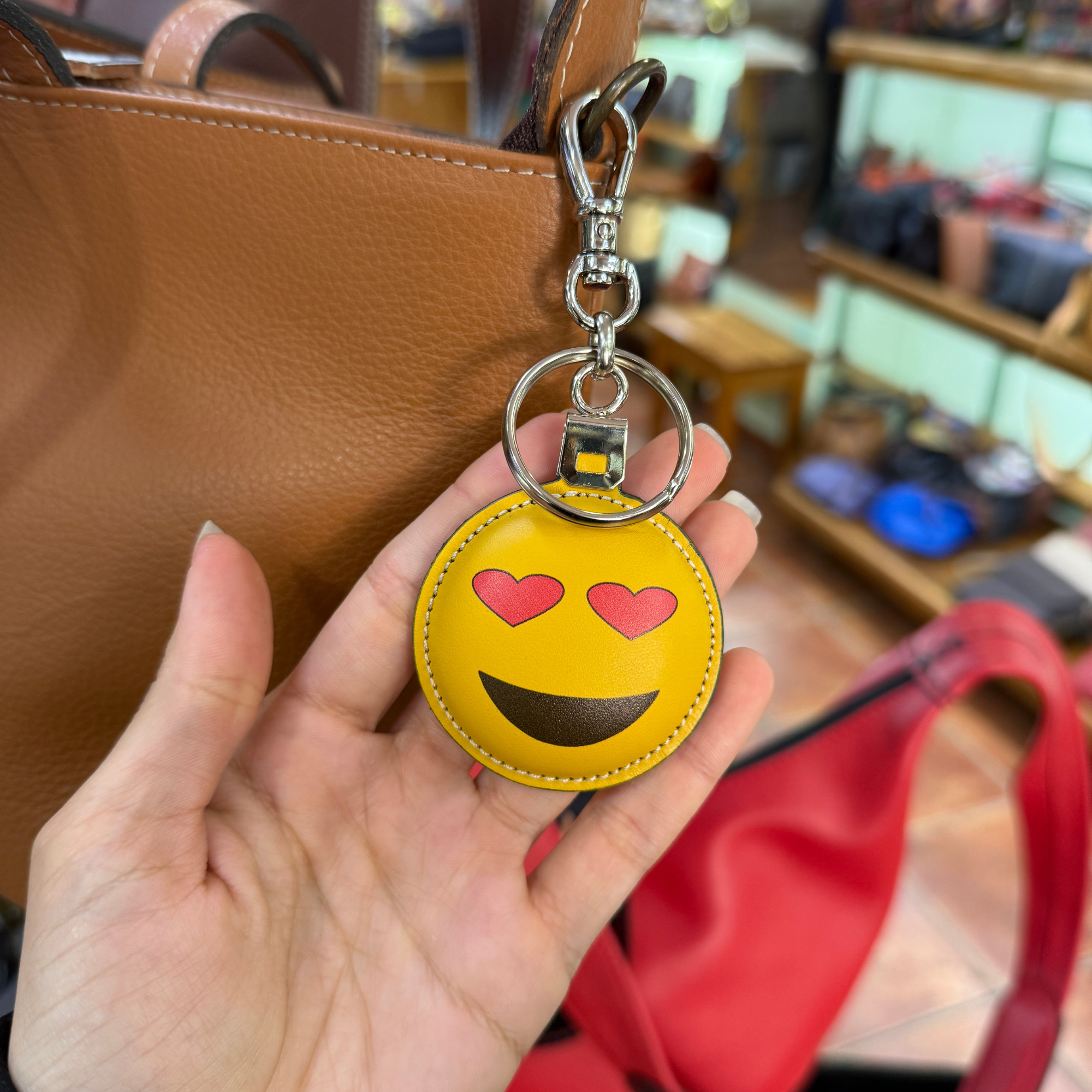 Llaveros o Charm para bolsos - Colección Smile Leather