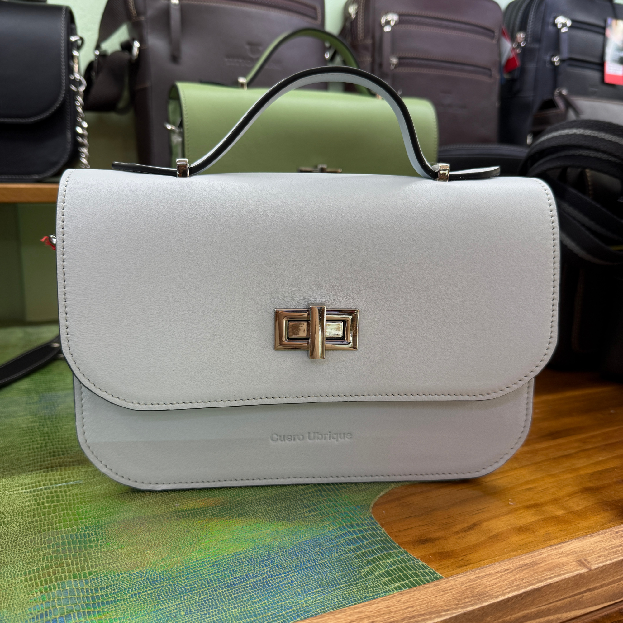 Patricia — bolso de cuero hecho en Ubrique