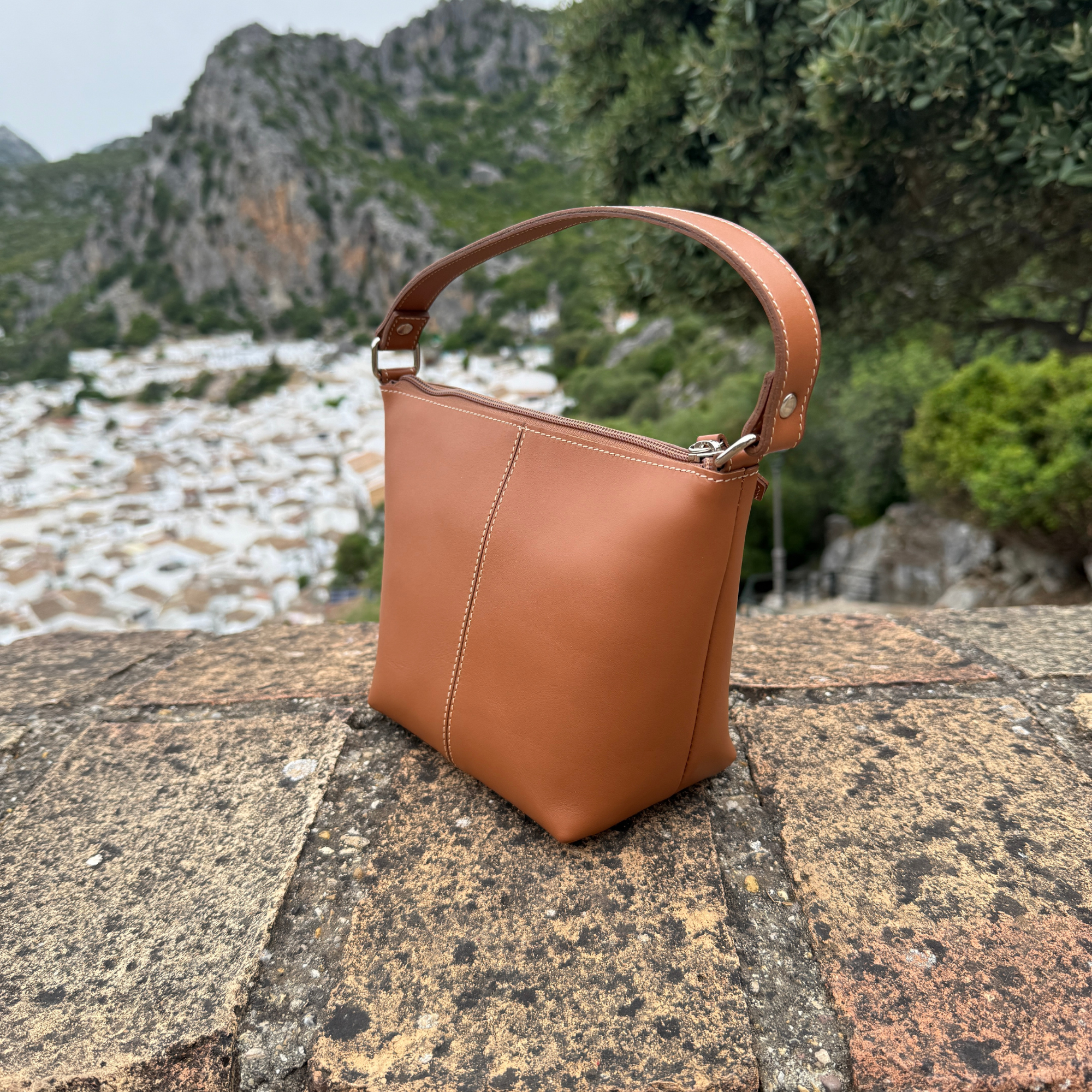BMB - bolso de cuero hecho en Ubrique