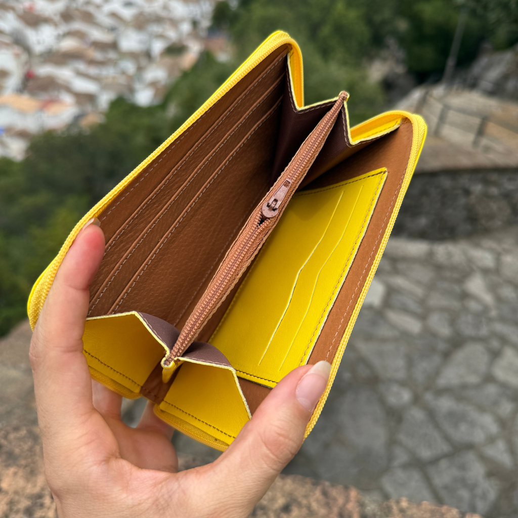 Monedero/Billetero de Cuero – Hecho a Mano en Ubrique