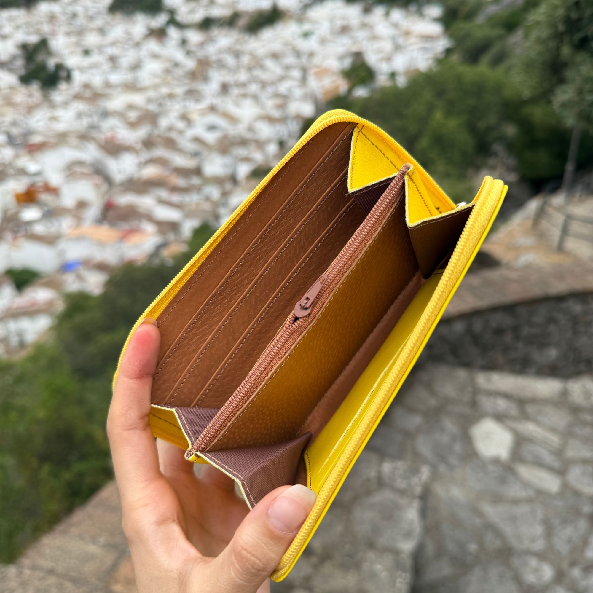 Monedero/Billetero de Cuero – Hecho a Mano en Ubrique