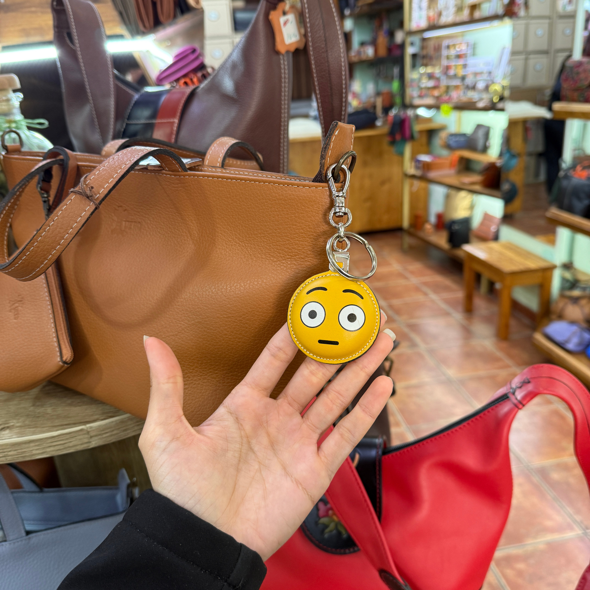 Llaveros o Charm para bolsos - Colección Smile Leather