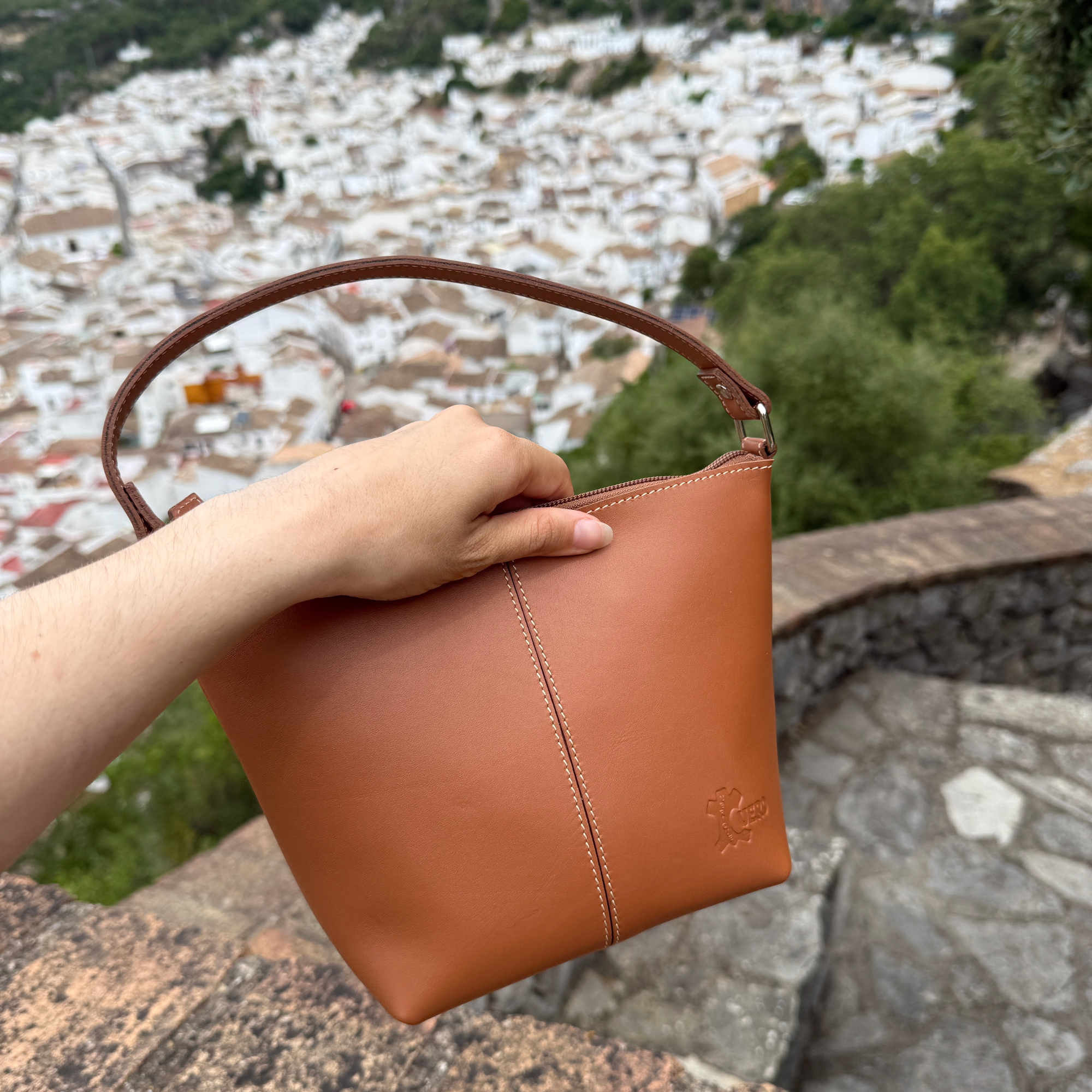 BMB - bolso de cuero hecho en Ubrique