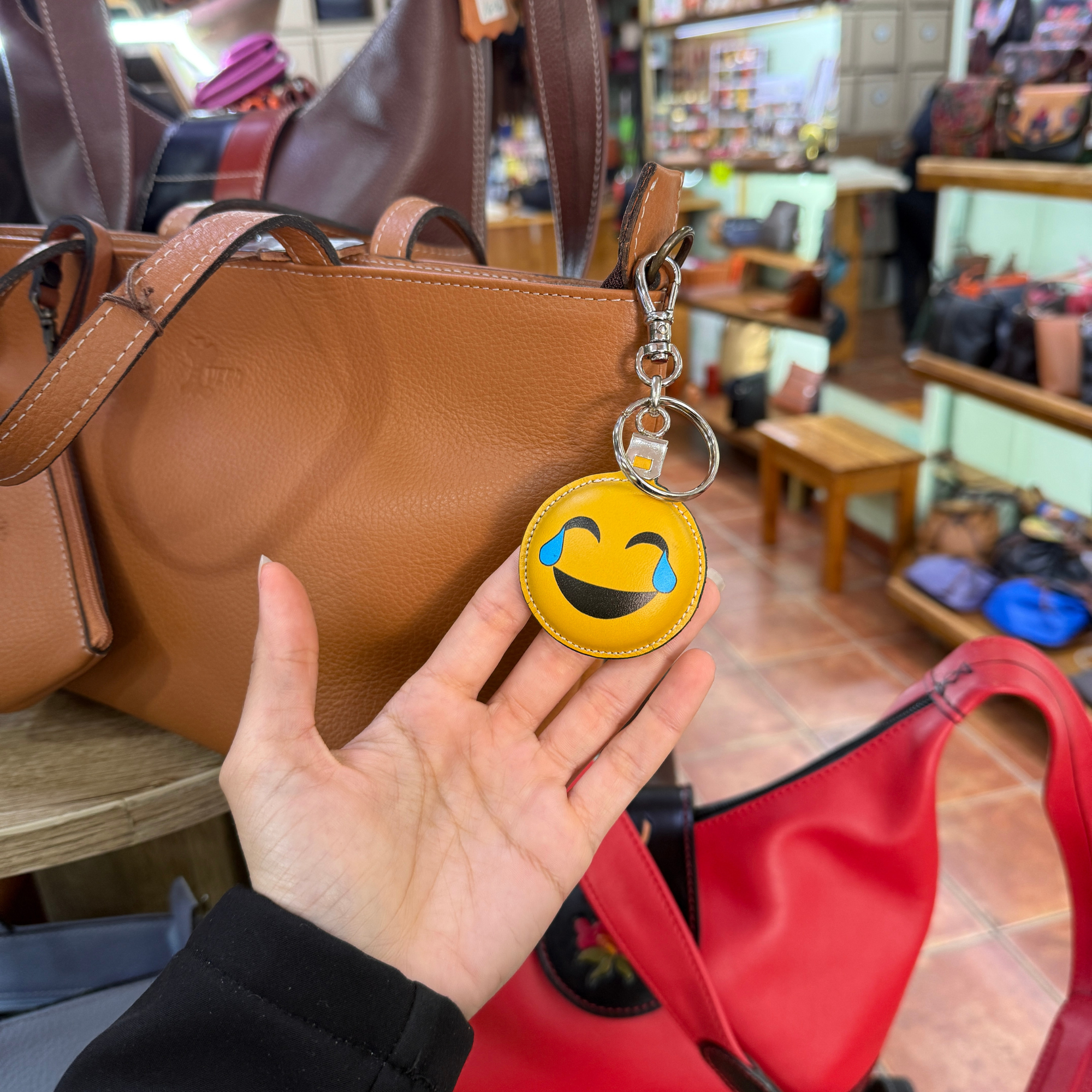 Llaveros o Charm para bolsos - Colección Smile Leather